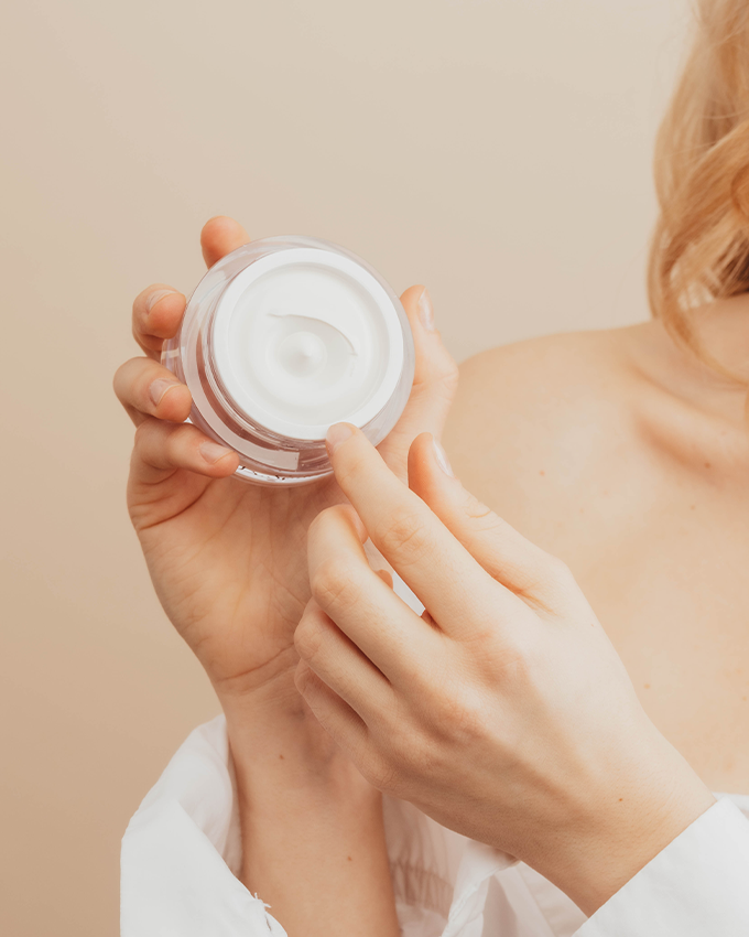 Face cream application Dosage