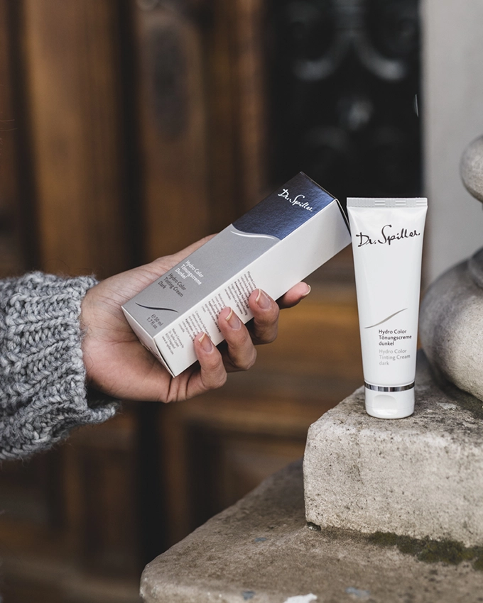 Hydro Color tinting cream packaging and tube